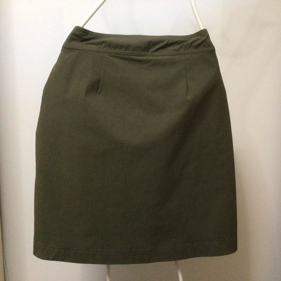 Tilley Goes With Anywhere Skirt/Skort Anti-theft Size 10 Olive Green - Picture 2 of 10